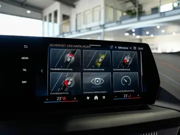 BMW 218 Gran Coupe d M Sport 19LM Panorama 360K HUD
