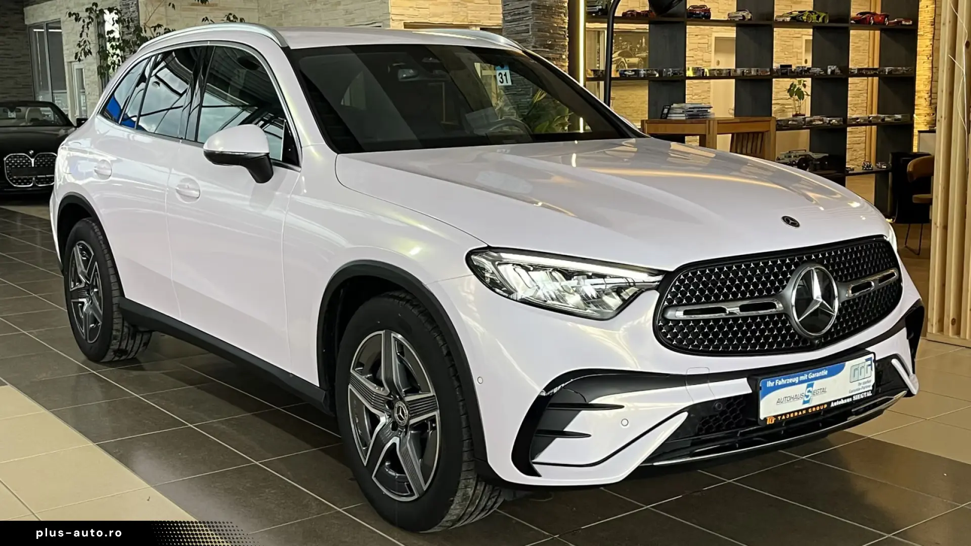 Mercedes-Benz GLC 220 AMG Line ACC MBUX LED Leder Ambient