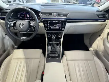 Skoda Superb L&K Leder Memory R.Cam Navi AHK ACC LED