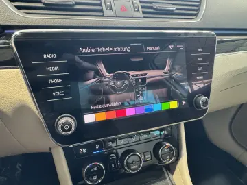 Skoda Superb L&K Leder Memory R.Cam Navi AHK ACC LED