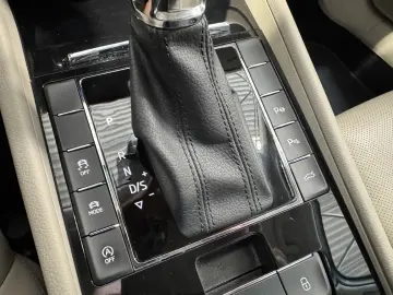 Skoda Superb L&K Leder Memory R.Cam Navi AHK ACC LED