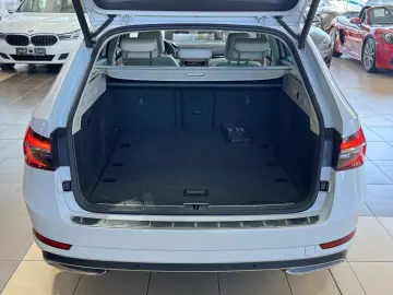 Skoda Superb L&K Leder Memory R.Cam Navi AHK ACC LED