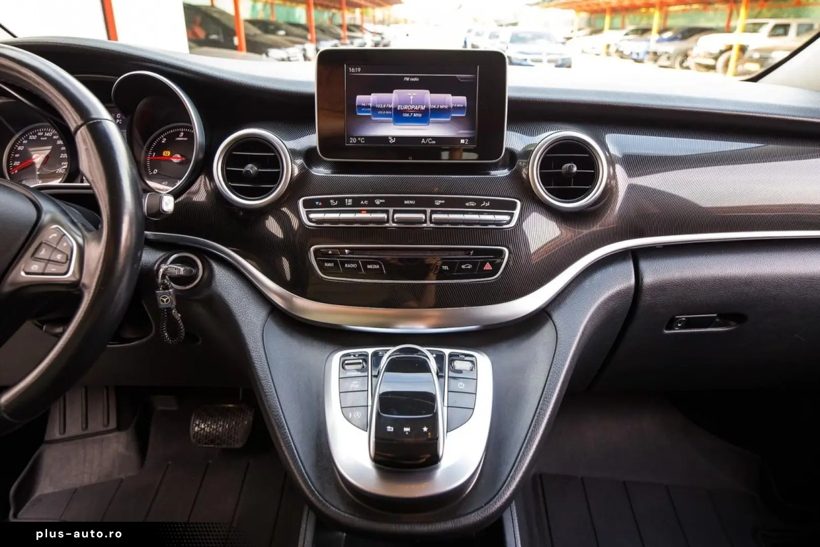 Mercedes-Benz V