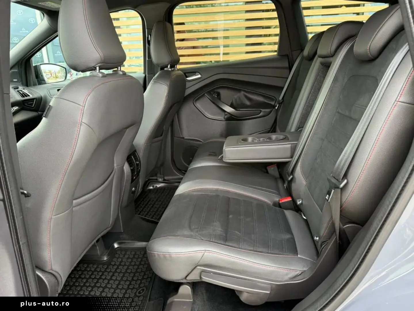 Ford Kuga 2.0 Tdci ST-Line X At 4WD