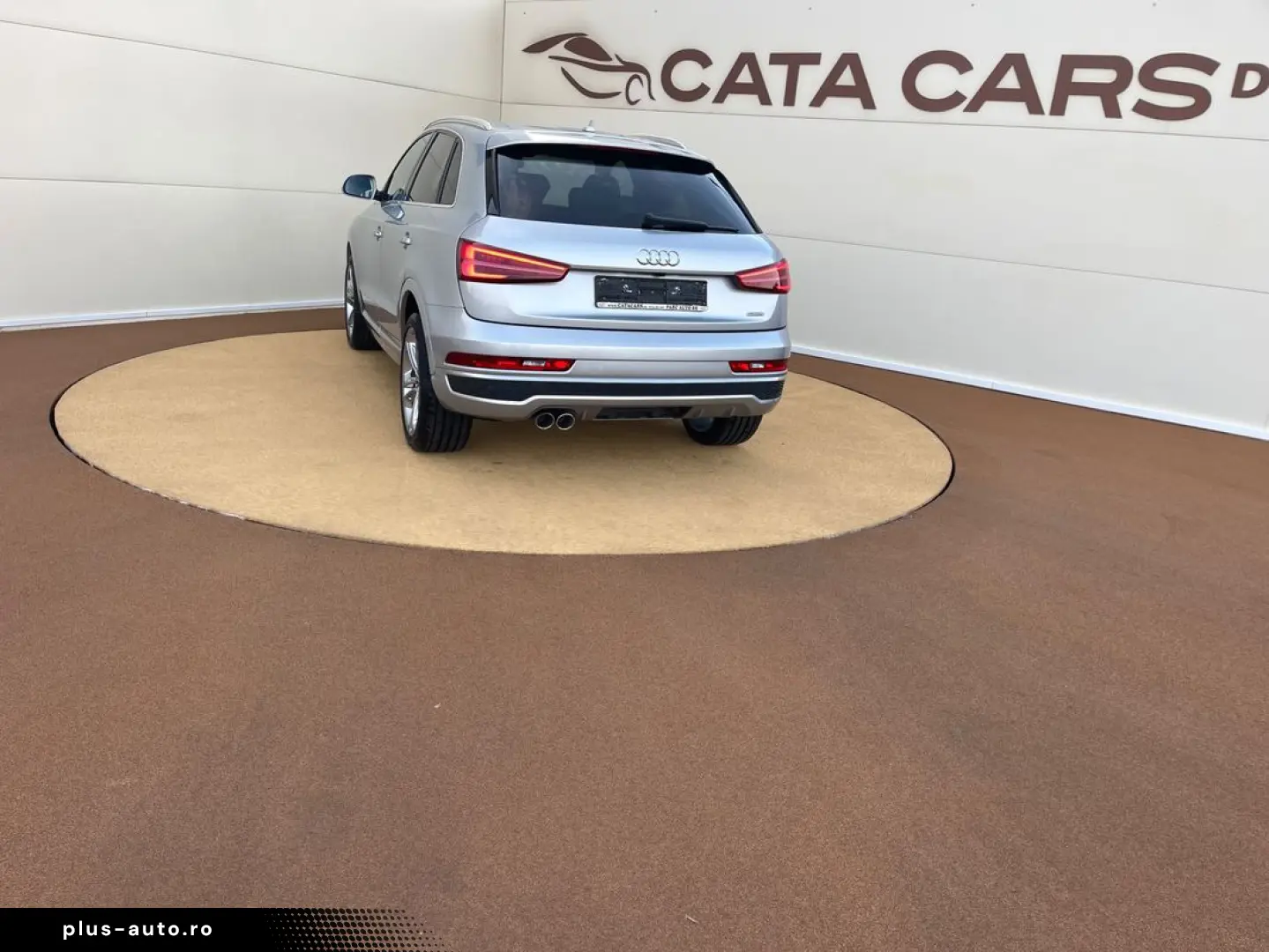 Audi Q3 2.0TDI  184CP  SLINE  Quattro  LED  Camera  Piele  K
