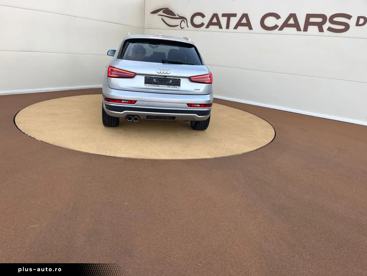 Audi Q3 2.0TDI  184CP  SLINE  Quattro  LED  Camera  Piele  K