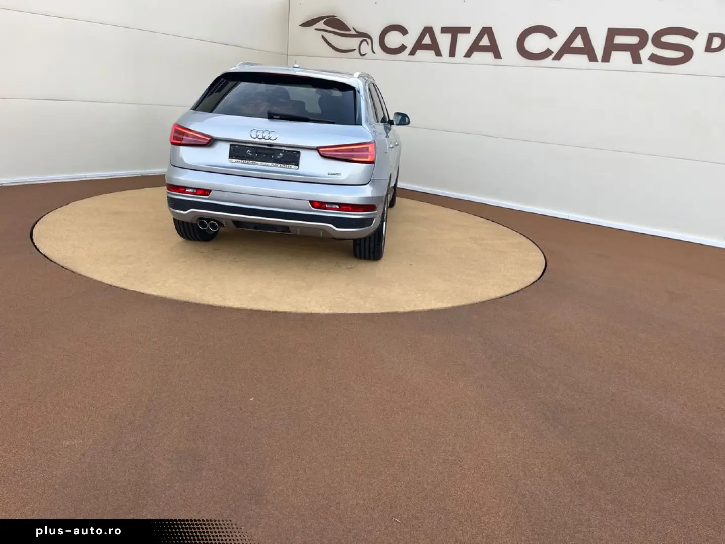Audi Q3 2.0TDI  184CP  SLINE  Quattro  LED  Camera  Piele  K