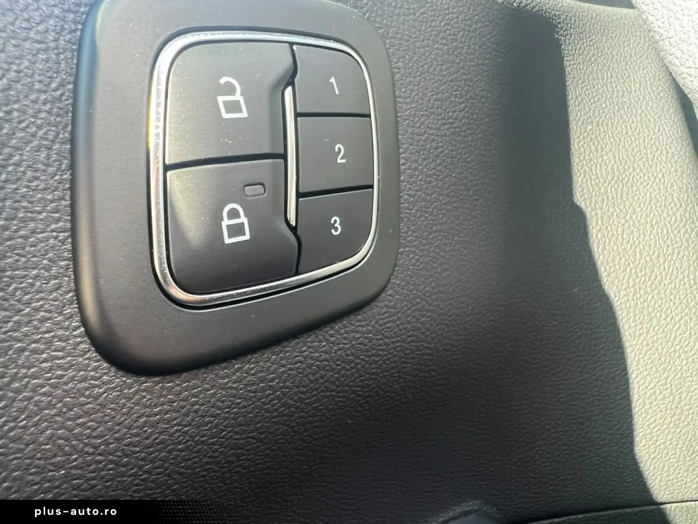 Ford Kuga MCA 5 usi Sound Edition 1.5l Dragon 186 CP A8