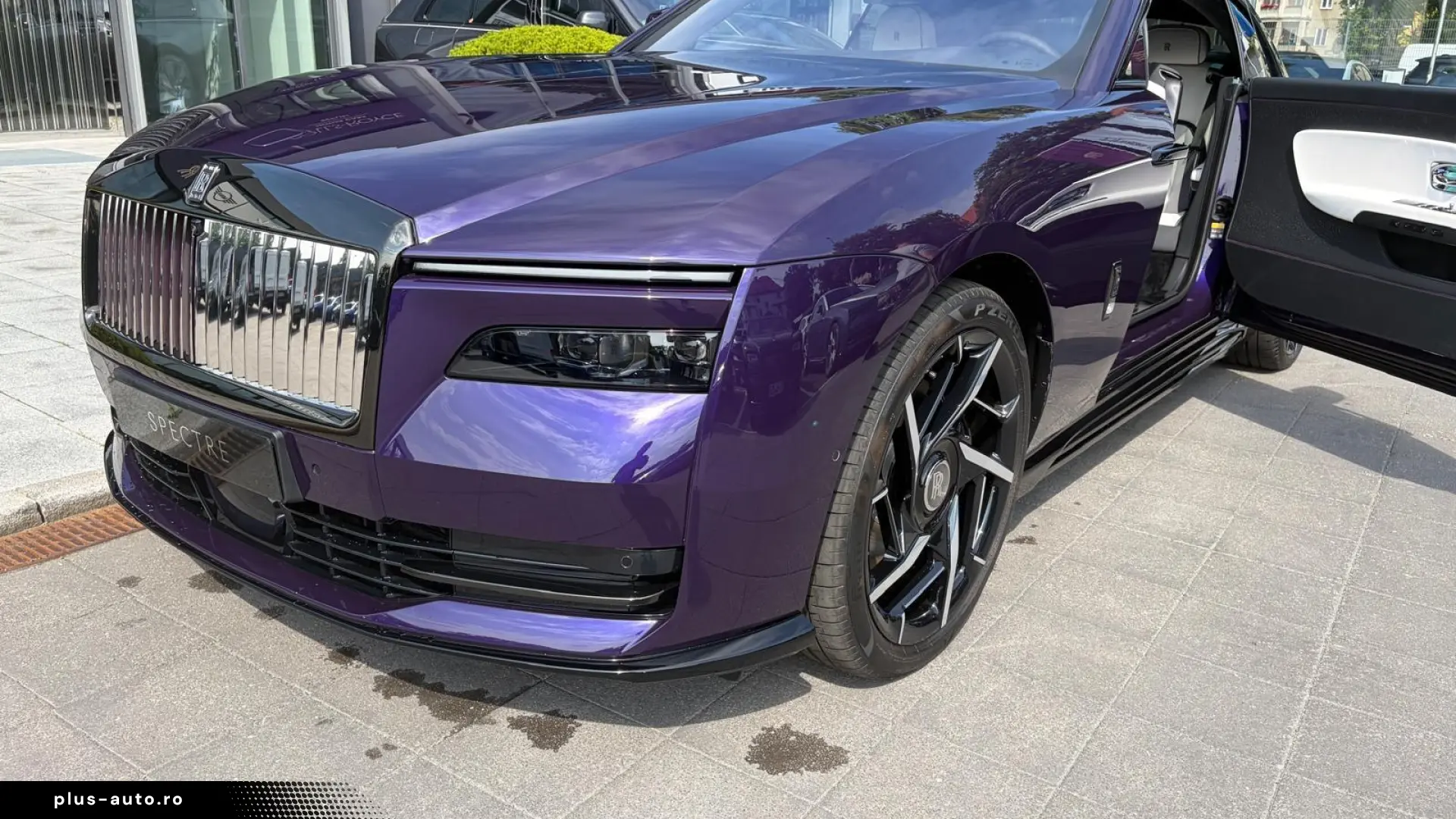 Rolls-Royce Black Bagde Spectre - ELECTRIC - LIVRARE RAPIDA!