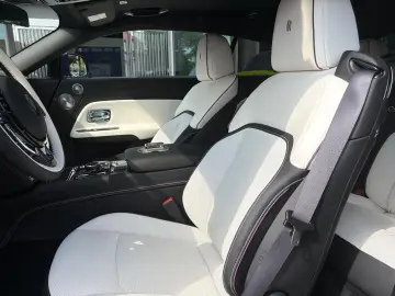 Rolls-Royce Black Bagde Spectre - ELECTRIC - LIVRARE RAPIDA!