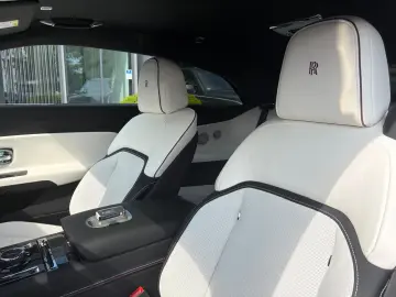 Rolls-Royce Black Bagde Spectre - ELECTRIC - LIVRARE RAPIDA!