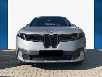 BMW iX3 40_HK_Park_Assist