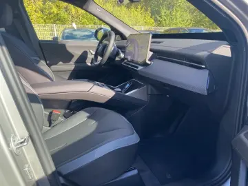 BMW iX3 40_HK_Park_Assist