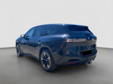 BMW iX3 40_Drive_Assist_Plus_ACC_360_HK