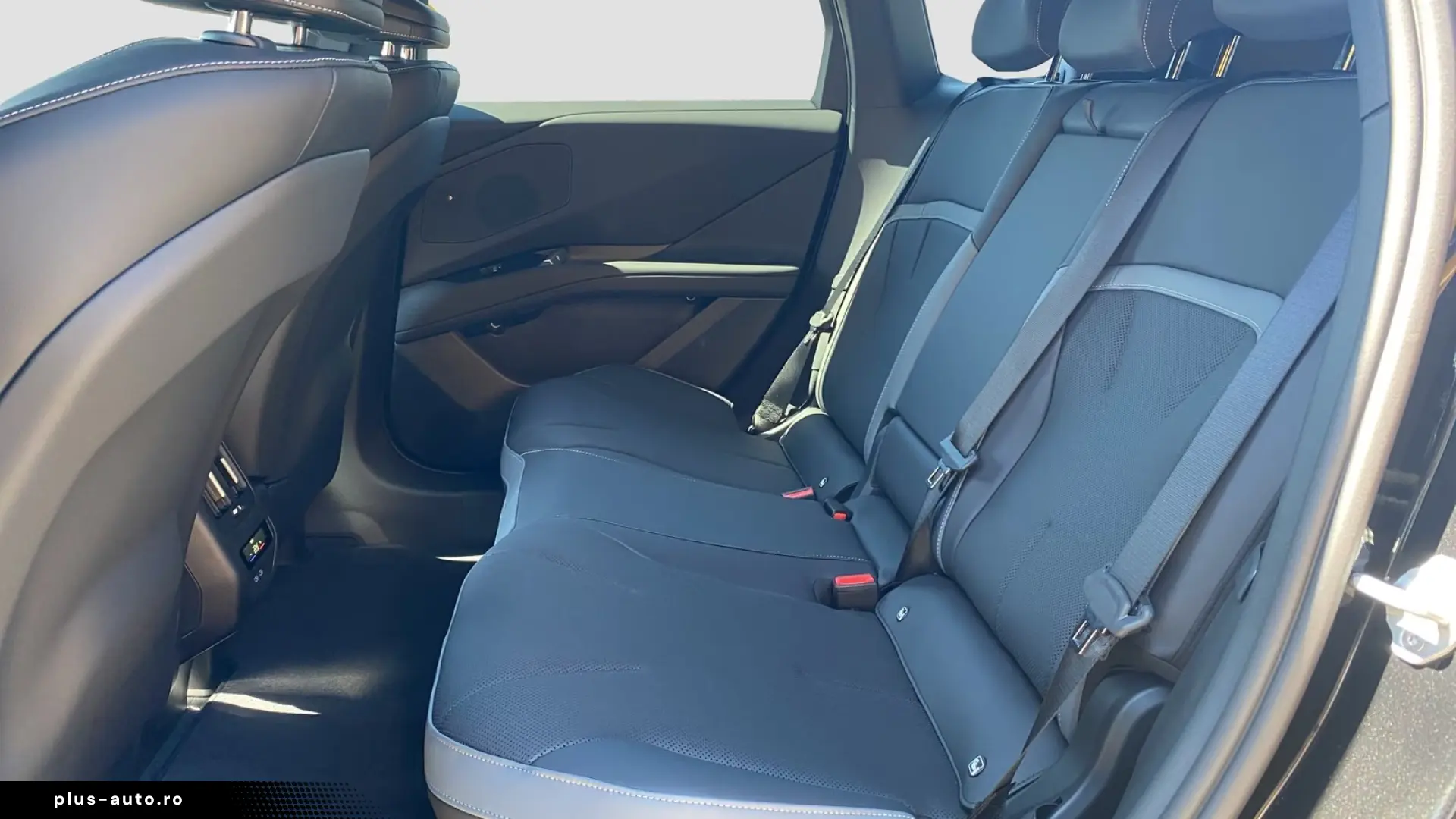 BMW iX3 40_Drive_Assist_Plus_ACC_360_HK