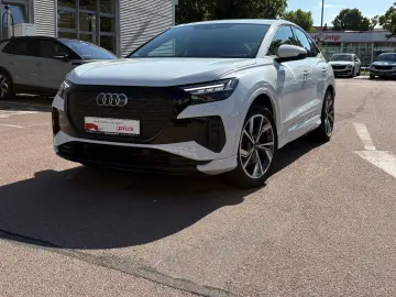 AUDI Q4 Sportback 40 S line Temp Matrix StandHZG El.