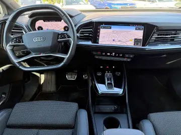 AUDI Q4 Sportback 40 S line Temp Matrix StandHZG El.