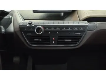 BMW i3 Basis UNIQUE-FOREVER  LEDER NAVI ACC SHZ PDC