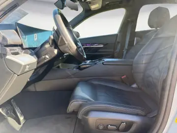 BMW i5 eDrive40 Navi Tempom.aktiv Panoramadach Komfo