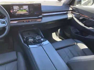 BMW i5 eDrive40 Lim AdLED Pano Kamera H K St Go 19