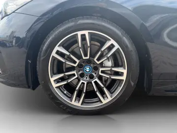 BMW i5 eDrive40 M Sport AdapLED HUD ACC Hifi h&k