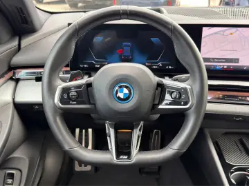 BMW i5 eDrive40 M Sport AdapLED HUD ACC Hifi h&k