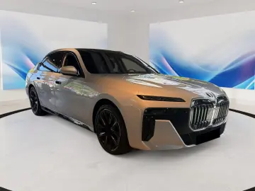 BMW 740d xDrive M Sport_TV_360_HUD_Masaj_Încalzire_Aux