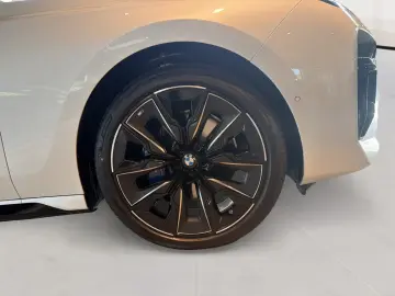 BMW 740d xDrive M Sport_TV_360_HUD_Masaj_Încalzire_Aux