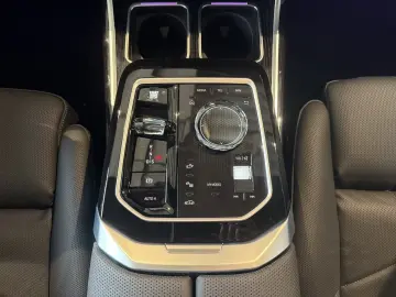 BMW 740d xDrive M Sport_TV_360_HUD_Masaj_Încalzire_Aux
