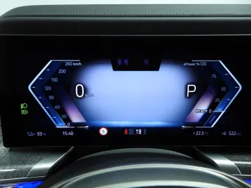 BMW i7 xDrive60 106 kWh   LED   HUD   Active cruise