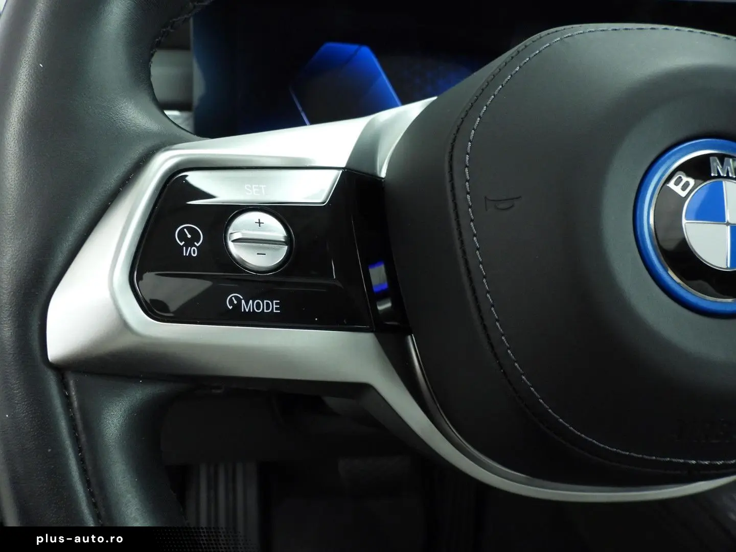 BMW i7 xDrive60 106 kWh   LED   HUD   Active cruise