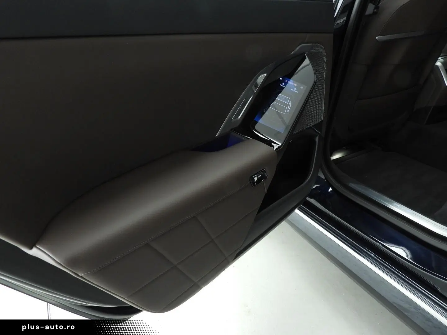 BMW i7 xDrive60 106 kWh   LED   HUD   Active cruise