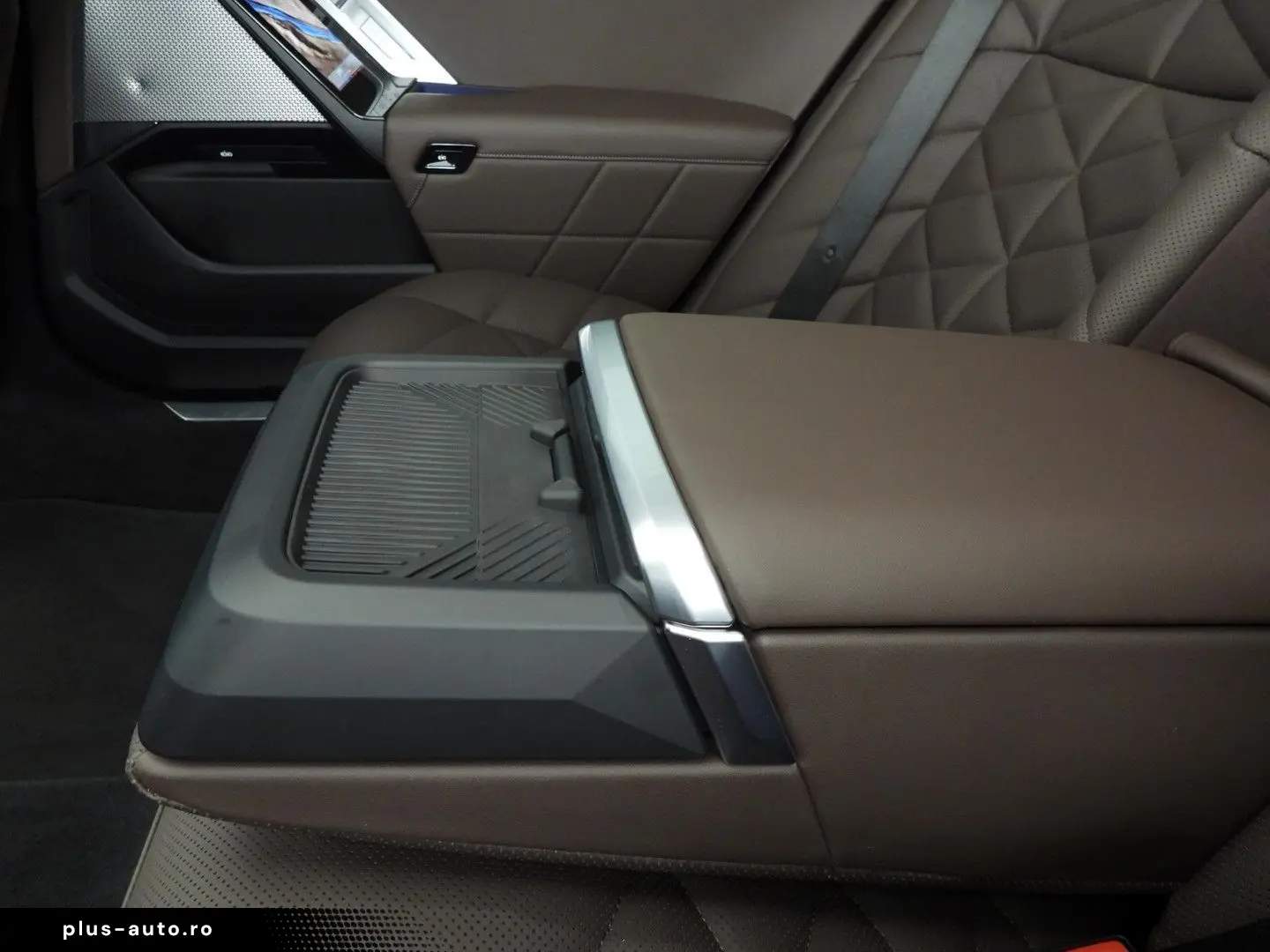 BMW i7 xDrive60 106 kWh   LED   HUD   Active cruise
