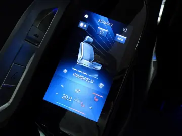BMW i7 xDrive60 106 kWh   LED   HUD   Active cruise