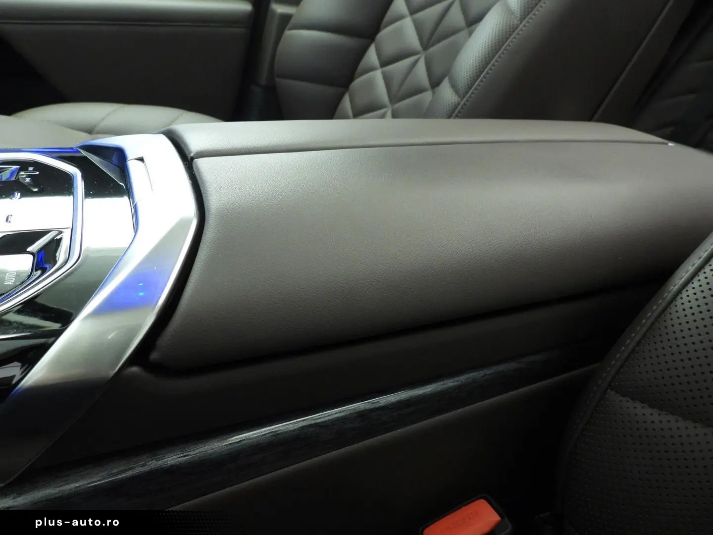 BMW i7 xDrive60 106 kWh   LED   HUD   Active cruise