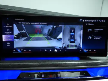 BMW i7 xDrive60 106 kWh   LED   HUD   Active cruise