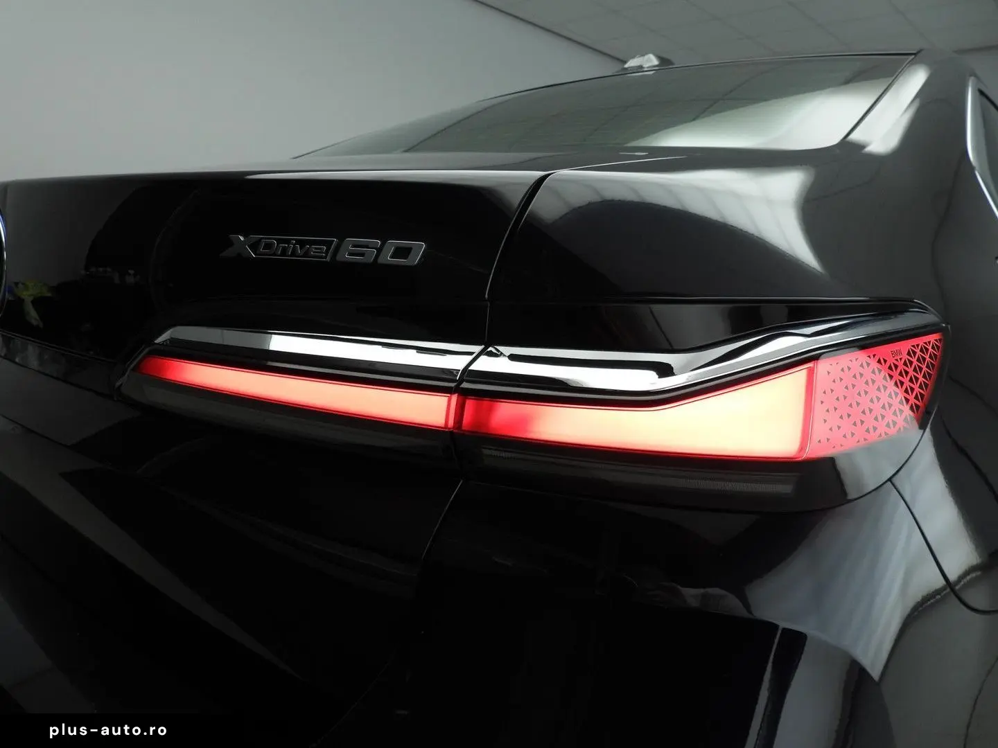 BMW i7 xDrive60 106 kWh   LED   HUD   Active cruise