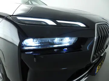 BMW i7 xDrive60 106 kWh   LED   HUD   Active cruise