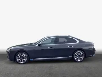 BMW i7xDrive60 Design Pure Excellence AHK  Pano