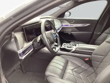 BMW i7xDrive60 Design Pure Excellence AHK  Pano