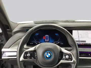 BMW i7xDrive60 Design Pure Excellence AHK  Pano