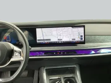 BMW i7xDrive60 Design Pure Excellence AHK  Pano