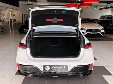 BMW i7 xD 60 M Sport PanoSKY Aut-Türen TheatreScreen