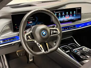 BMW i7 xD 60 M Sport PanoSKY Aut-Türen TheatreScreen