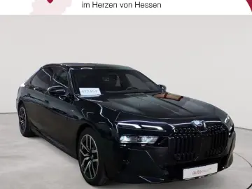 BMW i7 xDrive60 M Sport Pro AHK Sky Lounge