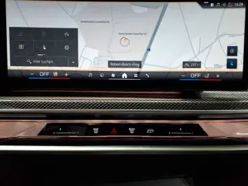 BMW i7 xDrive60 M Sport Pro AHK Sky Lounge