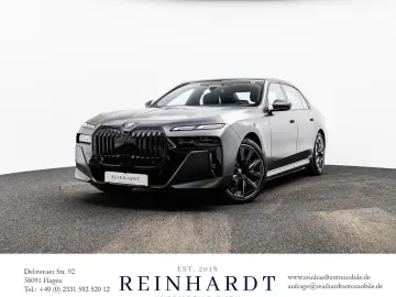 BMW i7 xDRIVE 60e M SPORT ICONIC ACC PANO SKY-L B&W