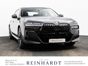 BMW i7 xDRIVE 60e M SPORT ICONIC ACC PANO SKY-L B&W