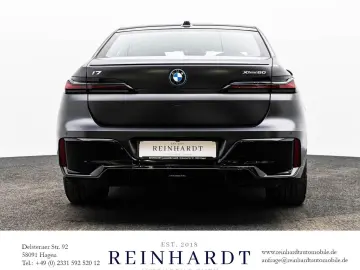 BMW i7 xDRIVE 60e M SPORT ICONIC ACC PANO SKY-L B&W