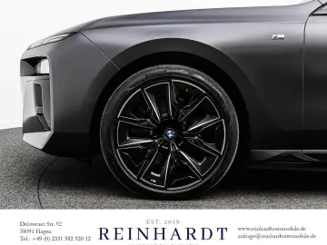 BMW i7 xDRIVE 60e M SPORT ICONIC ACC PANO SKY-L B&W